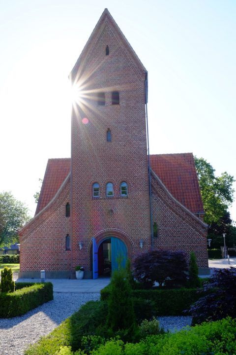 Uhre Kirke